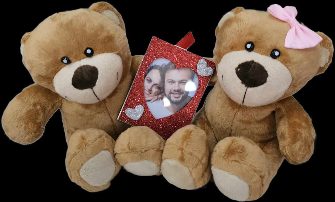Peluche orsacchiotti con cornice in mezzo