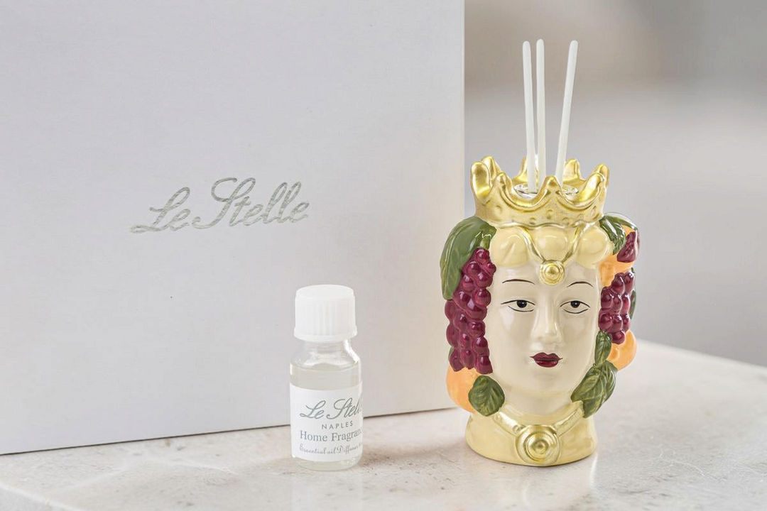Profumatore La Festa Perfetta a forma di Testa di Moro donna colorata in ceramica con bastoncini e boccetta di essenza