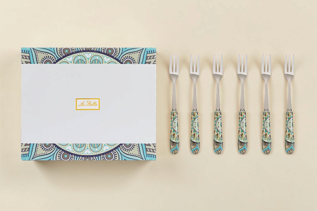 Set di 6 forchettine La Festa Perfetta da 15 cm con manici decorati in stile etnico e astuccio coordinato