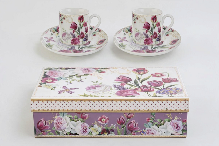 Set di 2 tazzine da caffè in porcellana La Festa Perfetta con piattini decorati da fiori e astuccio coordinato