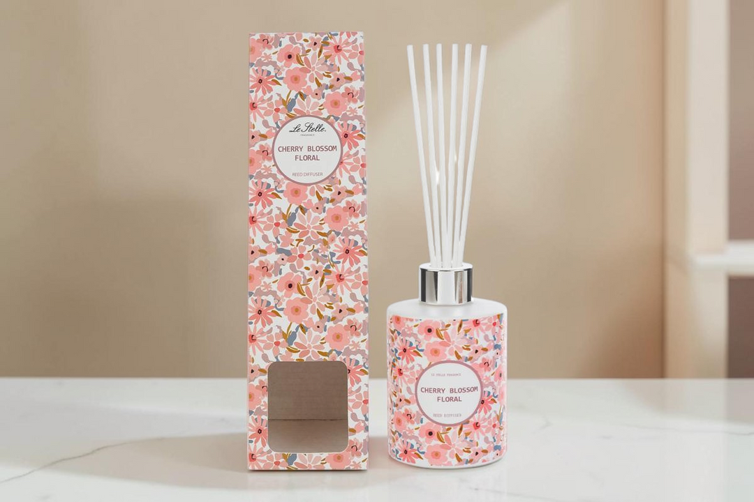 Profumatore per ambienti La Festa Perfetta Tahiti con bastoncini e confezione regalo a fantasia floreale rosa
