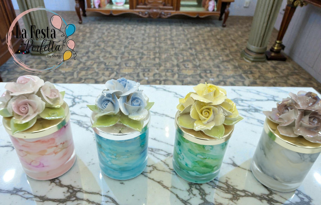 Bomboniera Candela Con Rose Ceramica Capodimonte