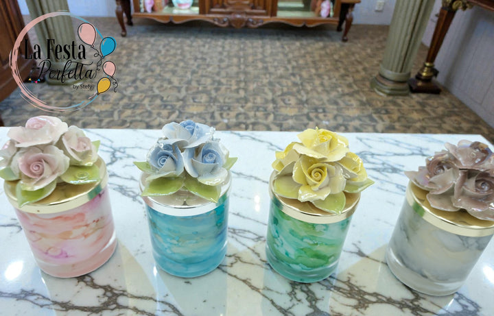 Bomboniera Candela Con Rose Ceramica Capodimonte