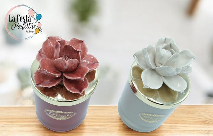 Bomboniera candela con fiore in ceramica Capodimonte Firmata Poemia