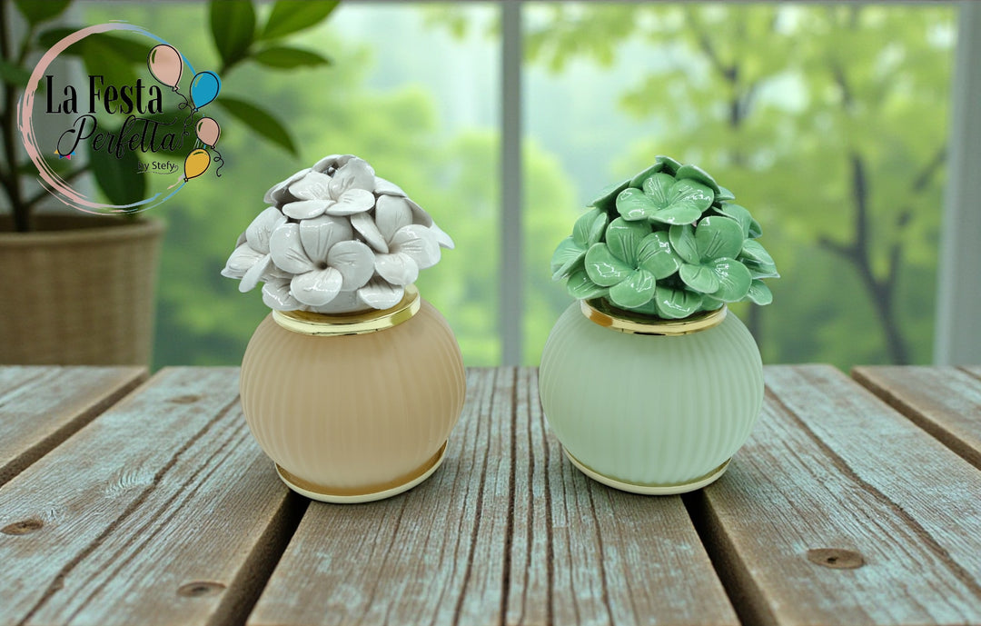 Bomboniera lampada LED con fiore in ceramica Capodimonte Firmata Poemia