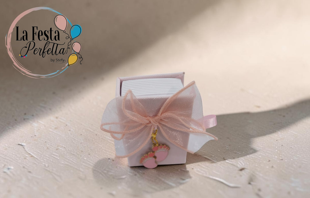 Scatola porta confetti con ciondolo